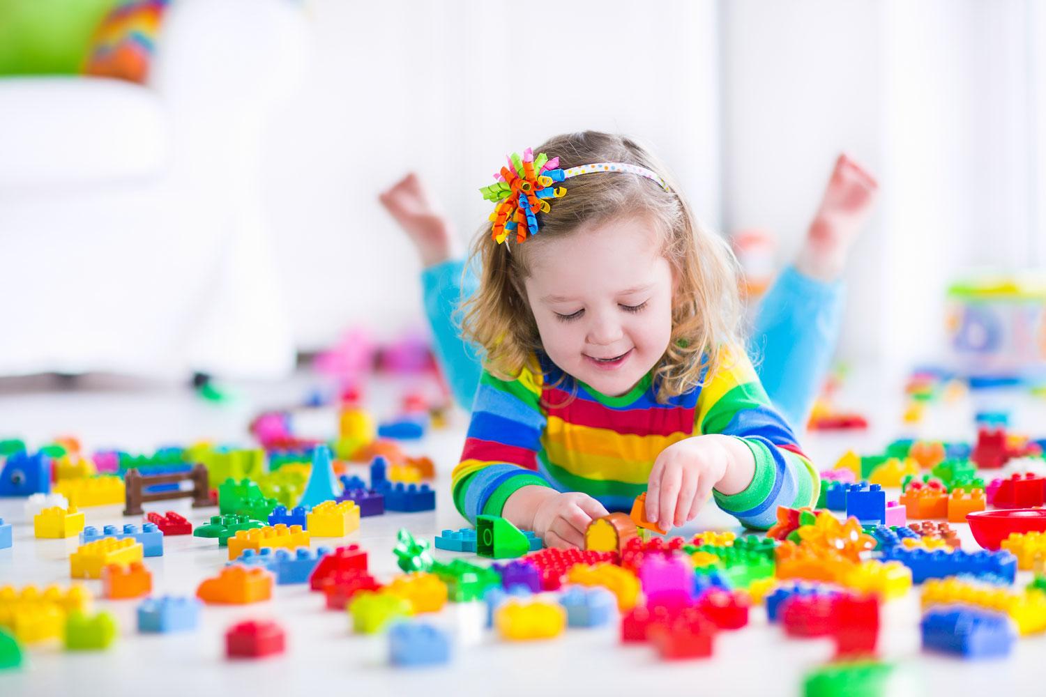 LEGO – Játékból fogalom – Játékwebshop.eu – Készségfejlesztők / Építőjátékok