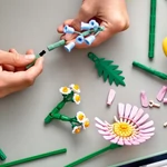 Kép 3/4 - LEGO® Botanicals: Napsárga virágcsokor (10347)