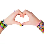 Kép 6/6 - WeCool: ILY DIY gumikarkötő készítő szett gyöngyökkel