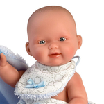 Kép 4/6 - Llorens: Bebito 26 cm-es kisfiú baba kék fürdőköpennyel