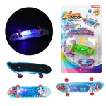 Kép 2/3 - Világító Fingerboard ujjgördeszka több változatban 1 db