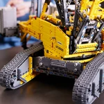 Kép 3/10 - LEGO® Technic: Liebherr LR 13000 lánctaplas daru (42146)