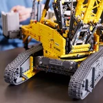 Kép 10/10 - LEGO® Technic: Liebherr LR 13000 lánctaplas daru (42146)