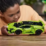 Kép 4/10 - LEGO® Technic: Lamborghini Huracán Tecnica (42161)
