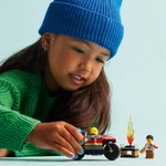 Kép 4/6 - LEGO® City: Tűzoltó motorkerékpár (60410)