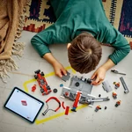 Kép 4/5 - LEGO® City: F1®-es boxutca és személyzet, Ferrari autóval (60443)