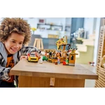 Kép 7/8 - LEGO® City: Pizzéria kiszállító járművekkel (60496)