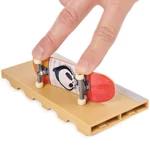 Kép 2/3 - Tech Deck: Blind VS. széria fingerboard ujjgördeszka szett – Spin Master