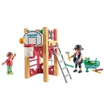 Kép 2/3 - Playmobil: Szorgalmas ácslány (71475)