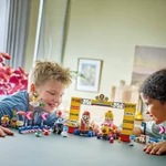 Kép 4/5 - LEGO® Super Mario™: Mario Kart™ – Baby Peach és a Grand Prix szett (72036)