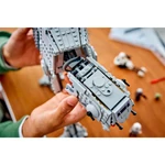 Kép 13/16 - LEGO® Star Wars™: Az Újjászületett Birodalom AT-AT™ lépegetője INT-4-gyel