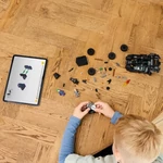 Kép 3/5 - LEGO® Batman: Batman™ Tumbler vs. Kétarc™ és Joker™ (76303)