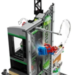 Kép 5/7 - LEGO® Marvel: Pókember vs. Oscorp (76324)