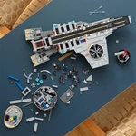 Kép 8/12 - LEGO® Marvel: S.H.I.E.L.D. Helicarrier (76354)