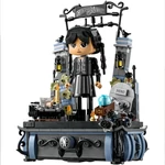 Kép 3/6 - LEGO® Wednesday Addams figura (76780)