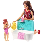 Kép 2/3 - Barbie: Skipper fürdető bébiszitter játékszett – Mattel