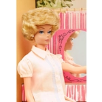 Kép 6/6 - Barbie 75.évfordulós retro álomház babával és kiegészítőkkel – Mattel