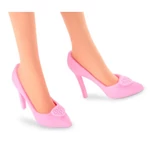 Kép 4/6 - Barbie The Movie: Barbie baba rózsaszín kockás szoknyában – Mattel