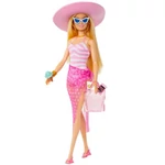 Kép 1/5 - Barbie The Movie: Barbie Beach baba strandfelszereléssel – Mattel