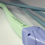 Kép 3/4 - Pasztell zöld és lila íj szett tapadókorongos nyílvesszőkkel 83 cm