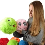Kép 2/6 - Fuzzy Monsters szőrös plüss labda többféle változatban 23 cm