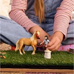 Kép 4/4 - Schleich: Horse Club Emily lóápolási szettje (42797)
