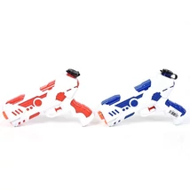 Vízipisztoly kétféle változatban 1 db