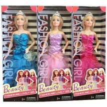 Fashion Girl divatbaba estélyi ruhában 30 cm háromféle változatban