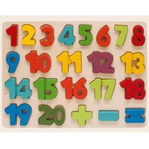 Színes fa formaillesztő puzzle számokkal 1–20ig 23 db-os készlet