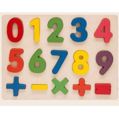 Színes fa formaillesztő puzzle számokkal 15 db-os készlet