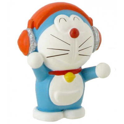 Doraemon zenét hallgat játékfigura