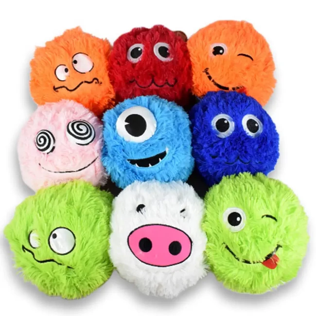 Fuzzy Monsters szőrös plüss labda többféle változatban 23 cm